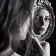 Las consecuencias de la anorexia y bulimia en los dientes